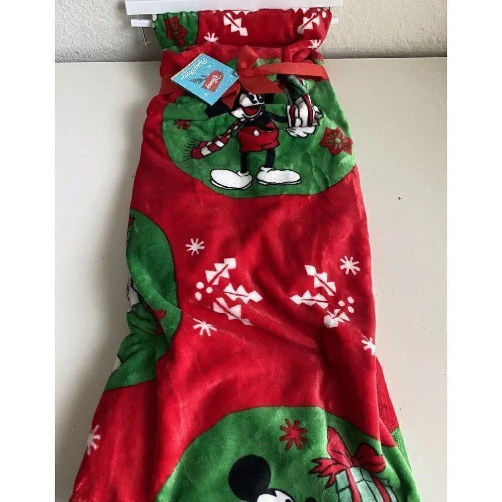 Disney Mickey Mouse Christmas Holiday Soft Plush Throw Blanket 50”x70” Red Green